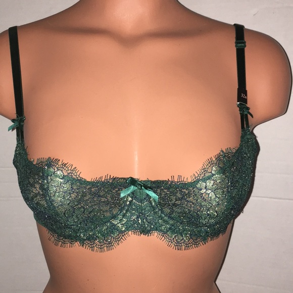 Victoria's Secret 🎀Wicked🎀Pushup w/o padding Bra - Picture 4 of 8